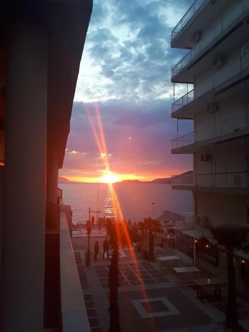 Seaside Family Apartment Loutraki Bagian luar foto