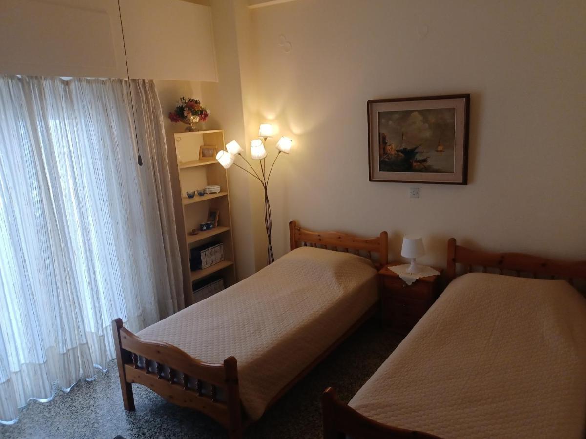 Seaside Family Apartment Loutraki Bagian luar foto