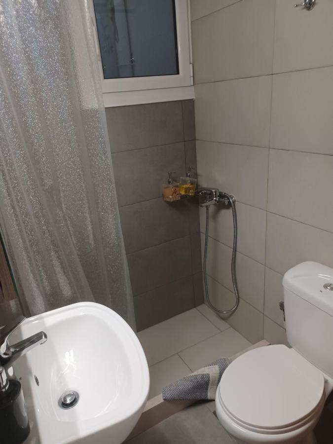 Seaside Family Apartment Loutraki Bagian luar foto